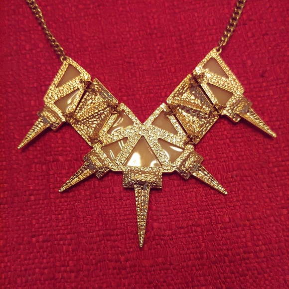 Yellow spike statementnecklace - Picture 3 of 3